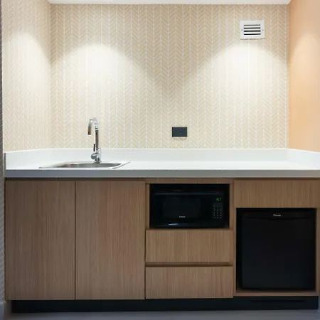 Hampton By Hilton Saltillo Zona Aeropuerto Exterior photo