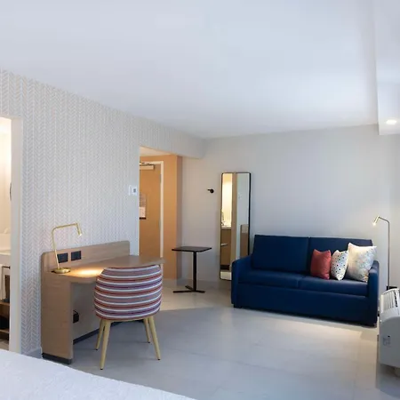 Hampton By Hilton Saltillo Zona Aeropuerto Exterior photo