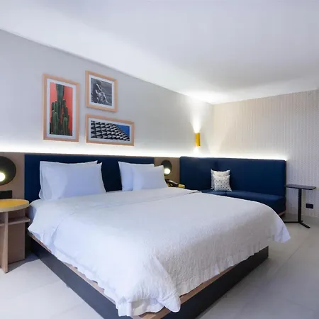 Hampton By Hilton Saltillo Zona Aeropuerto Exterior photo