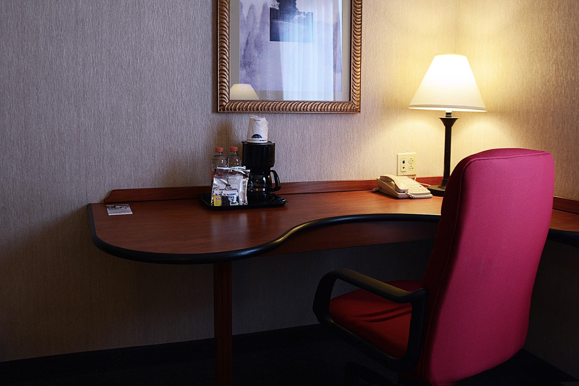 Hampton By Hilton Zona Aeropuerto 4*