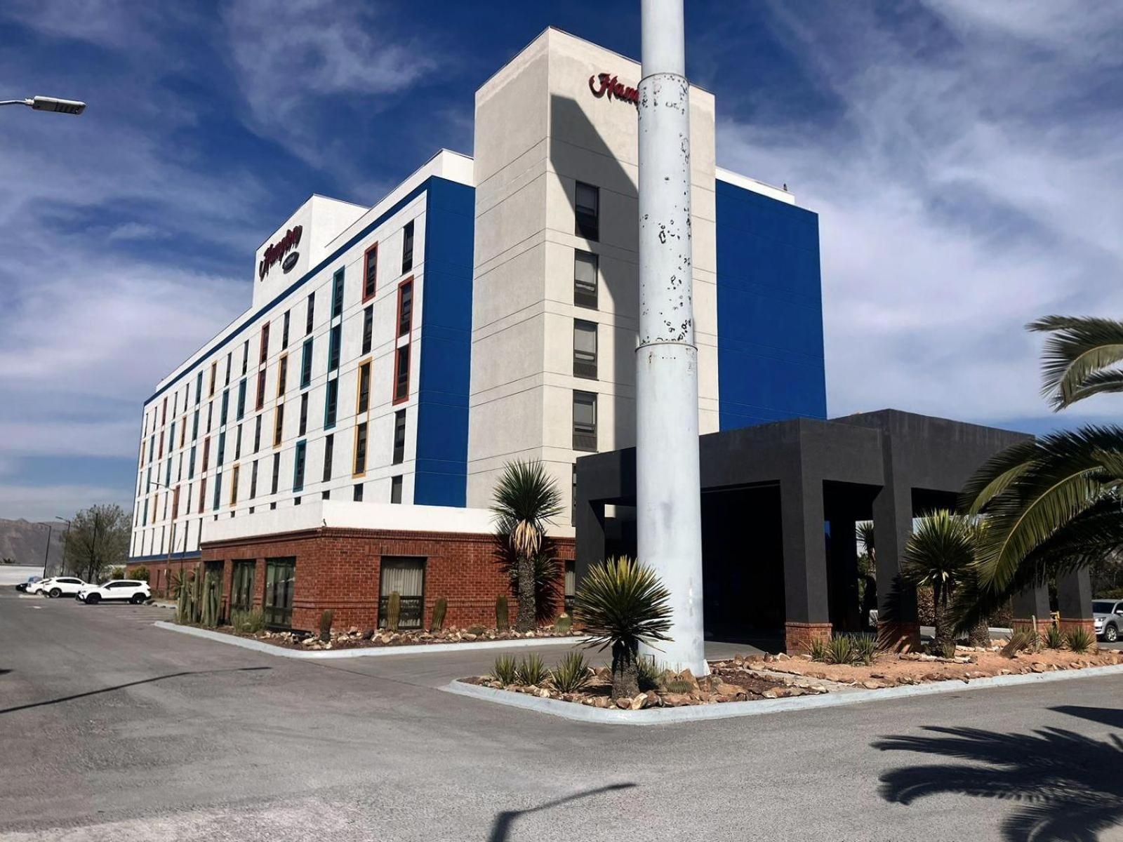 Hampton By Hilton Zona Aeropuerto 4*