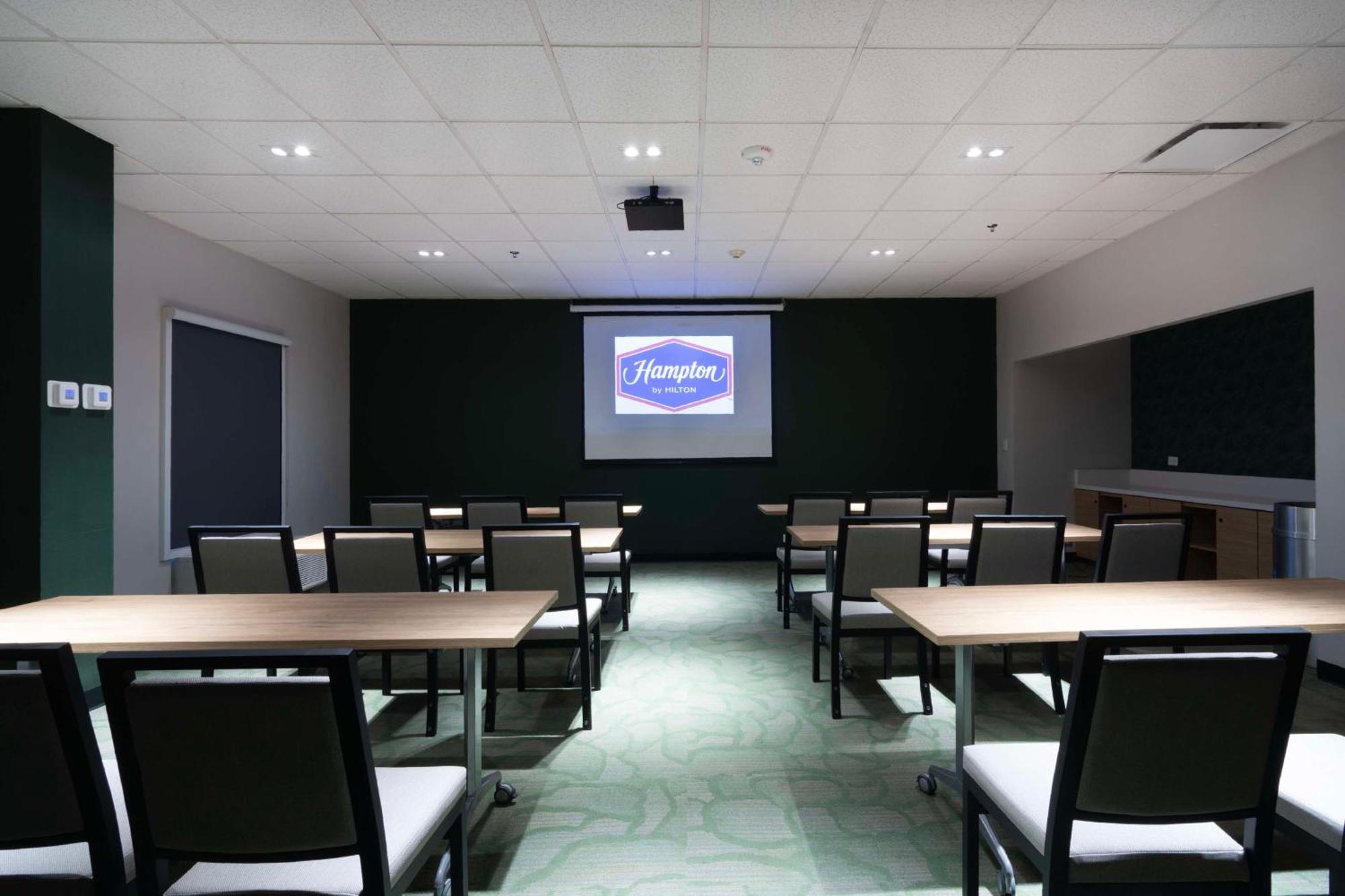 Hampton By Hilton Zona Aeropuerto