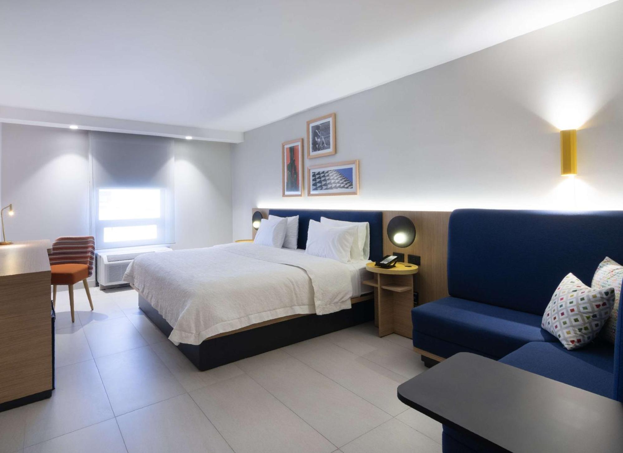 Hampton By Hilton Zona Aeropuerto Hotel