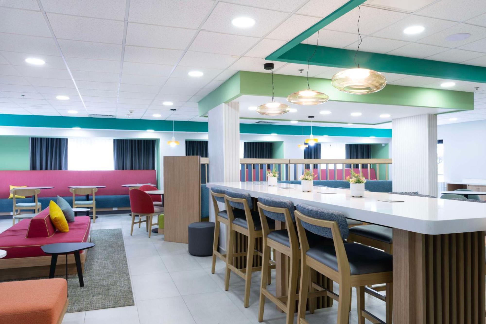 Hampton By Hilton Zona Aeropuerto 4*