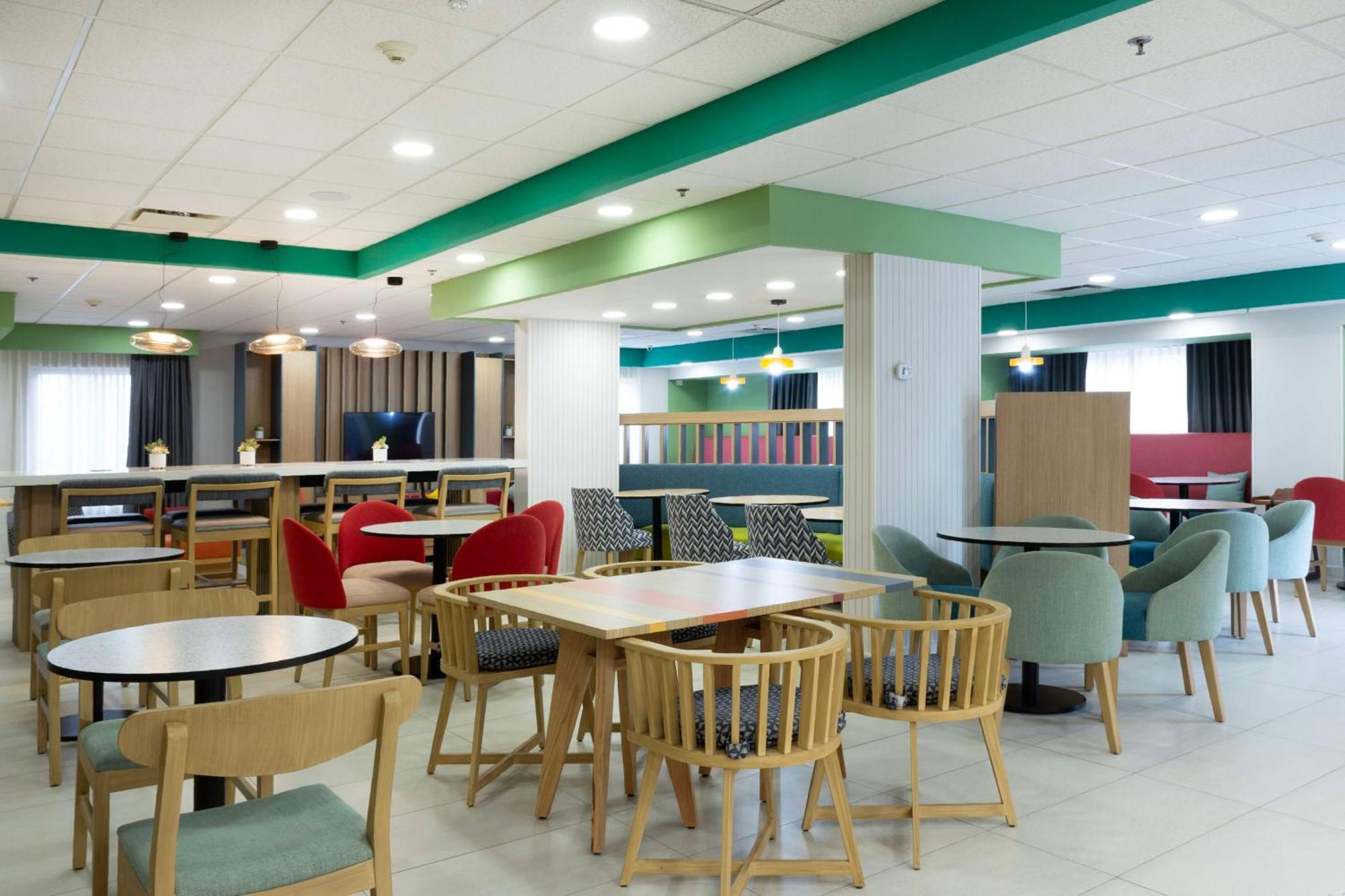 Hampton By Hilton Zona Aeropuerto 4*