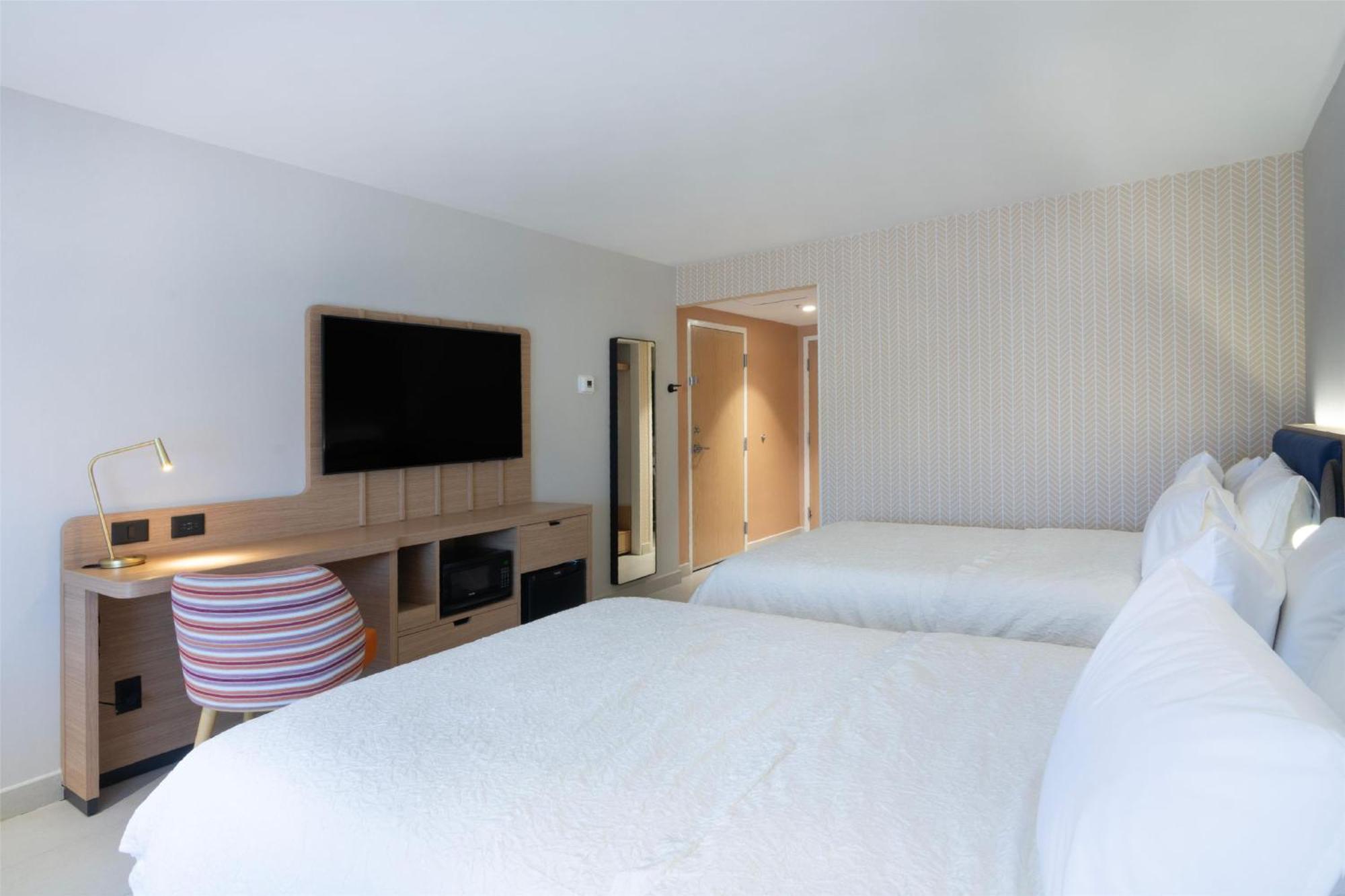 Hampton By Hilton Zona Aeropuerto Hotel 4*